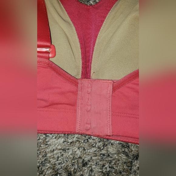 Lululemon| Mesh Wireless Sports Bra - Picture 5 of 6